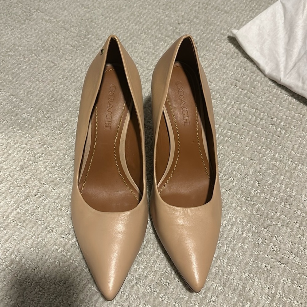 GUC Coach Heels